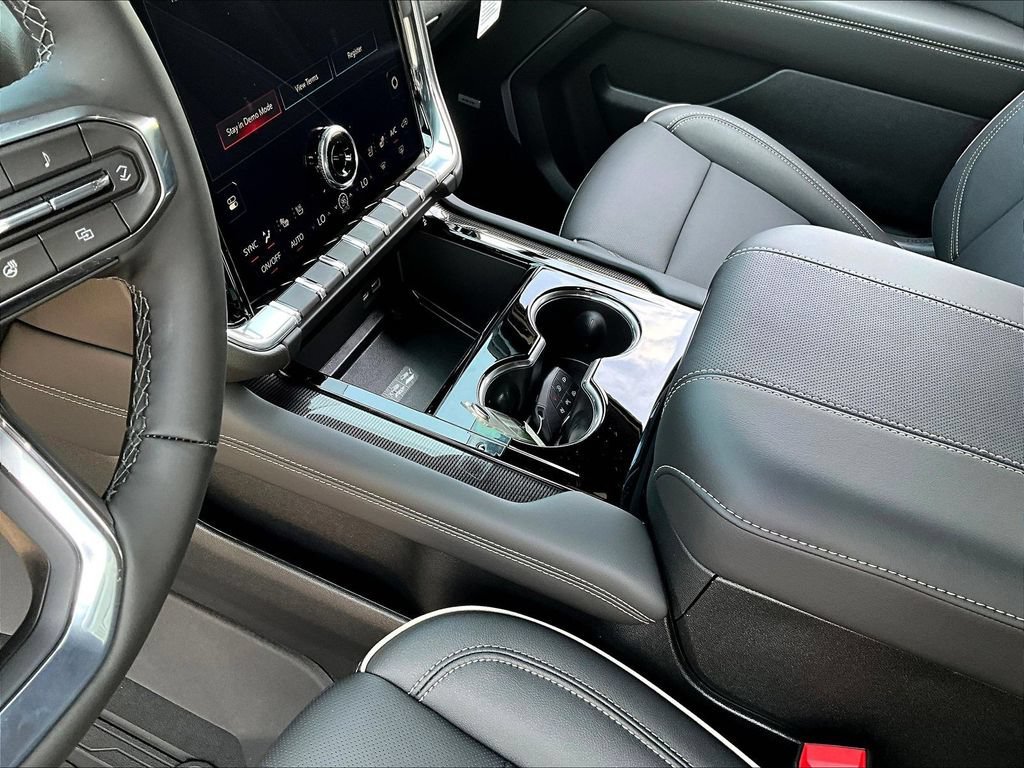 New 2026 Titanium Rush Metallic GMC Elevation image 26