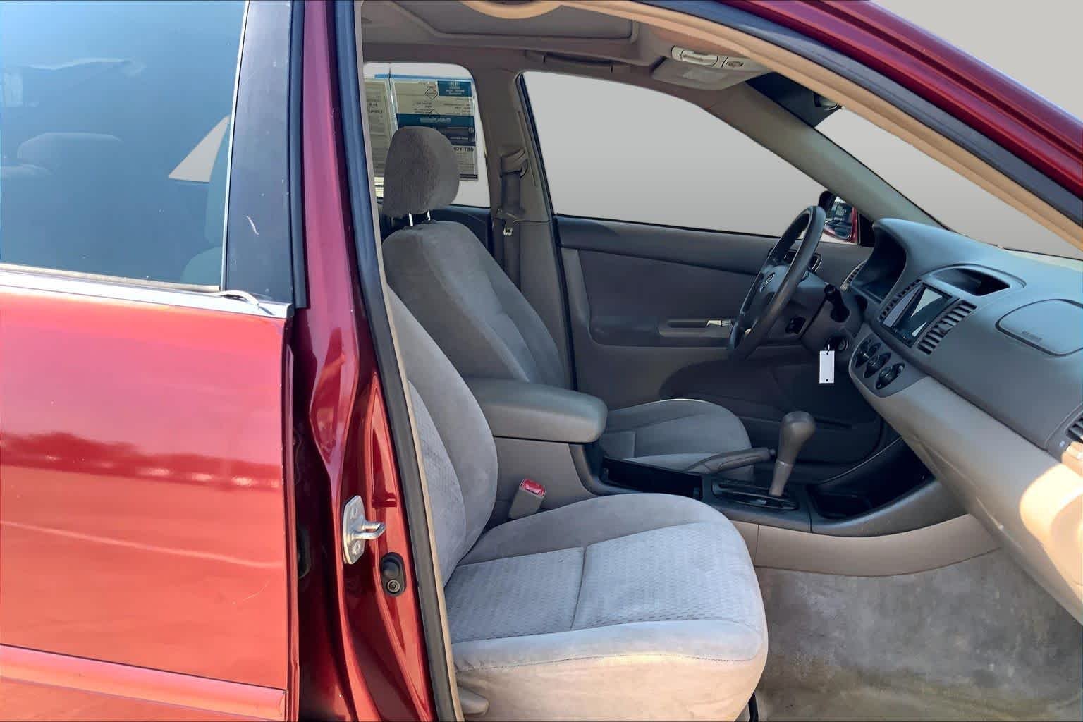 Used 2004 Salsa Red Pearl Toyota LE image 8