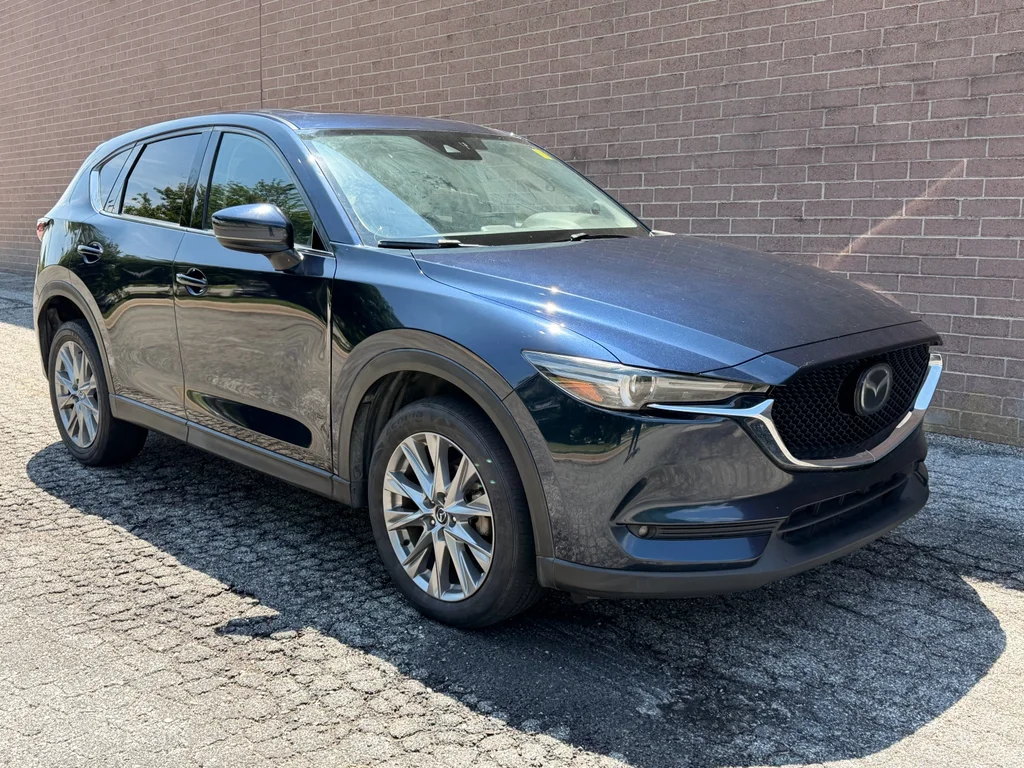 Used 2021 Deep Crystal Blue Mica Mazda Grand Touring image 8