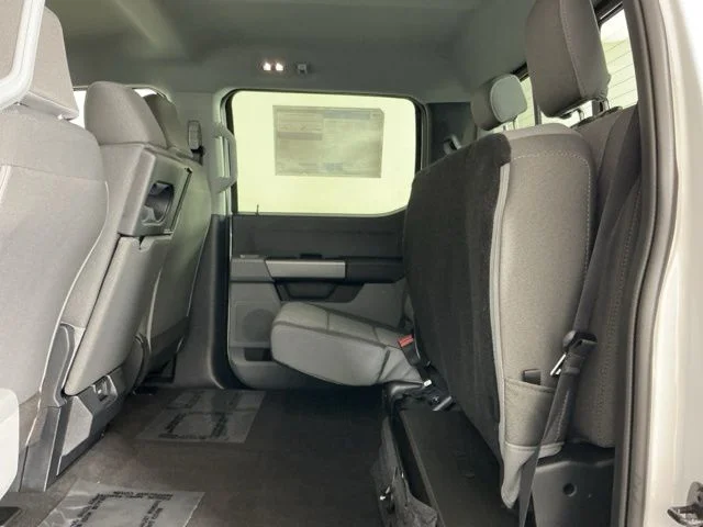 New 2026 Oxford White Ford XL image 27