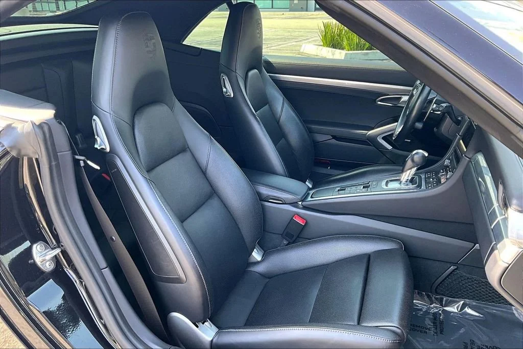 Used 2019 Black Porsche Turbo image 9