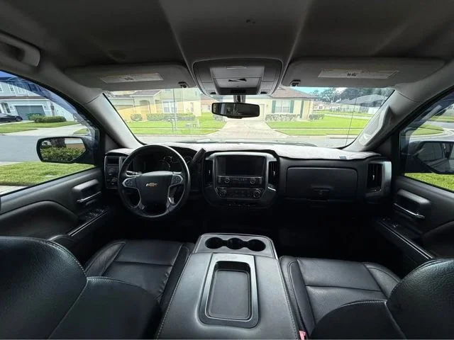 Used 2018  Chevrolet LT image 19