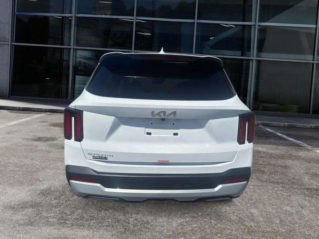 New 2026 Glacial White Pearl Kia LX image 6