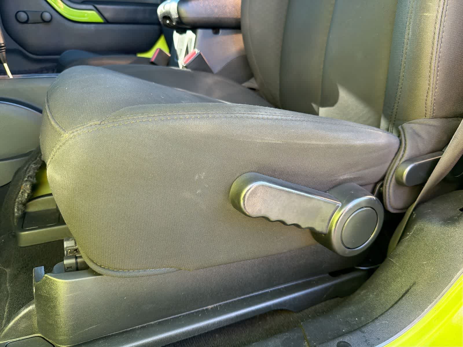 Used 2016 Hypergreen Clearcoat Jeep Sport image 18