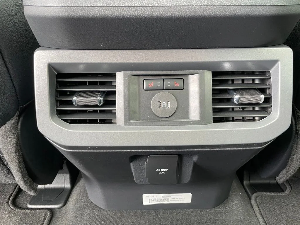 New 2026 Glacier Gray Metallic Tri-Coat Ford F-250® Lariat® image 66