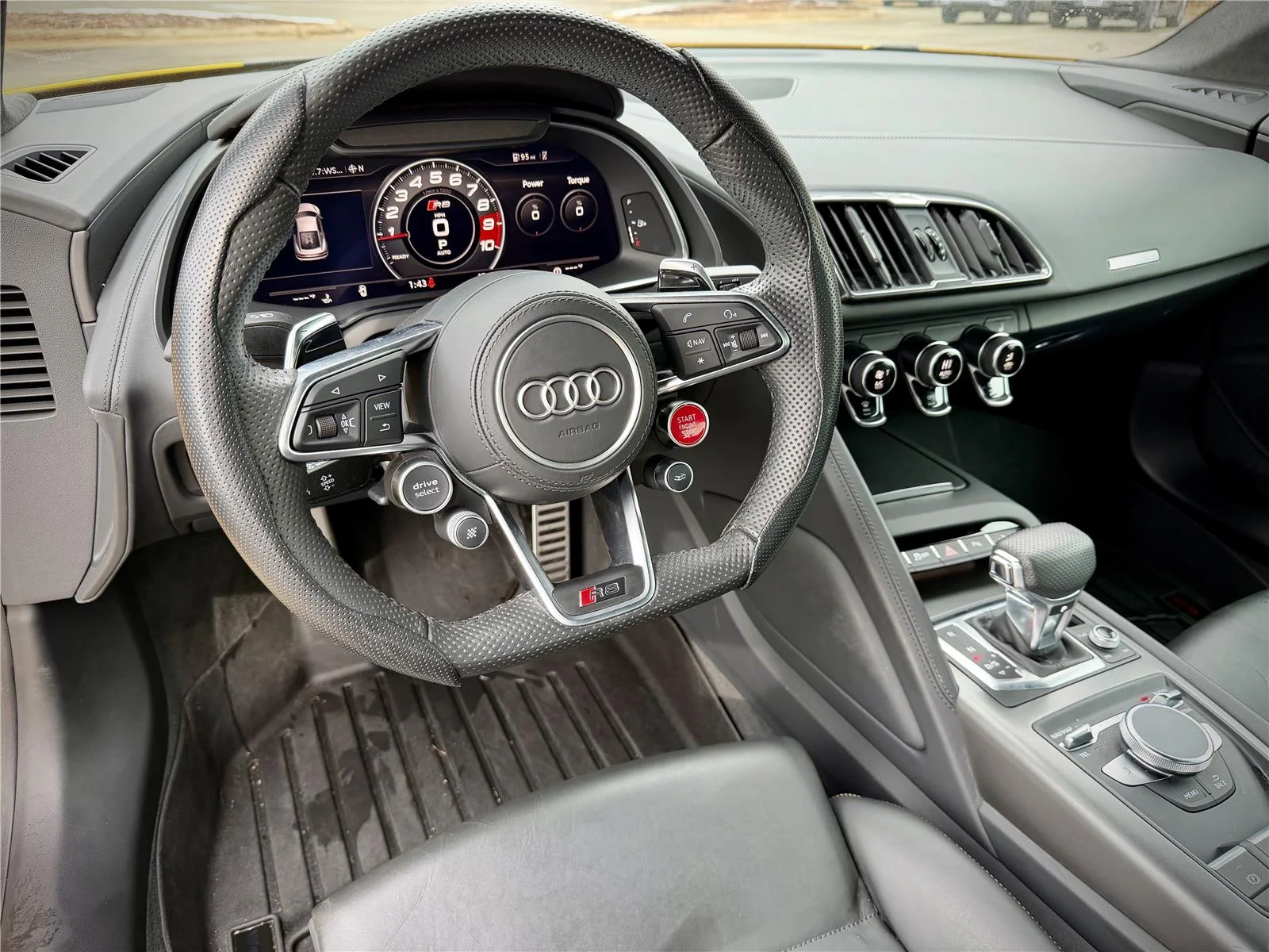 Used 2023 Vegas Yellow Audi V10 performance image 2