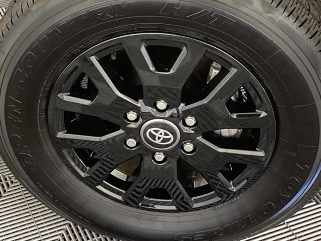 Used 2025 White Toyota SR5 image 26