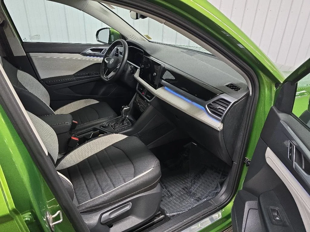 Used 2025 Green Volkswagen 1.5T SEL image 16