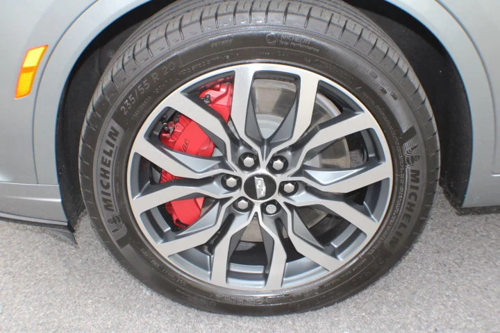 Used 2023 Argent Silver Metallic Cadillac Sport image 5