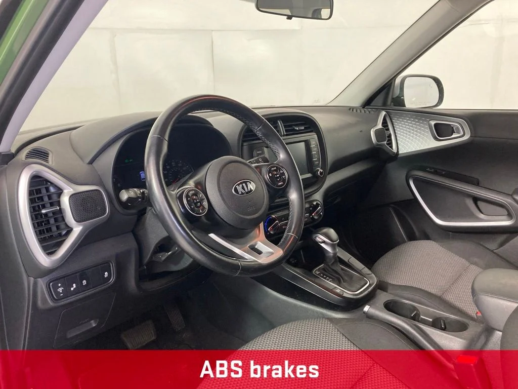 Used 2020 Green Kia X-Line image 9