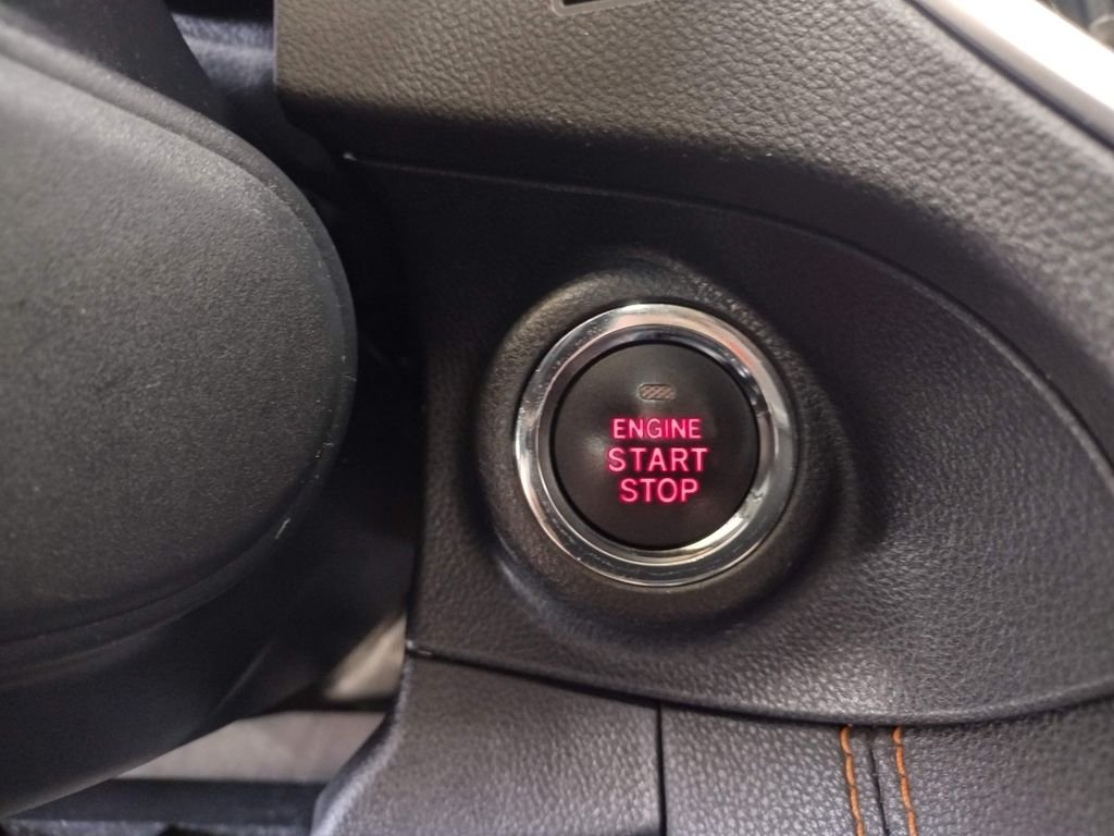 Used 2019 Khaki Subaru 2.0i Limited image 35