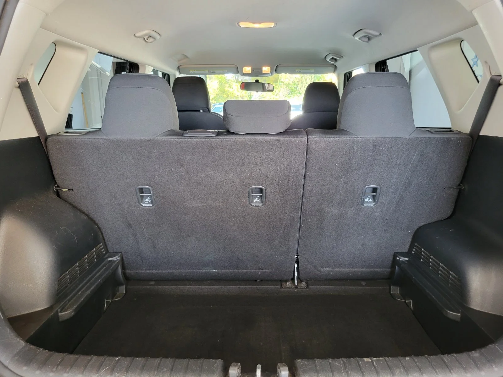 Used 2022 Black Kia LX image 28