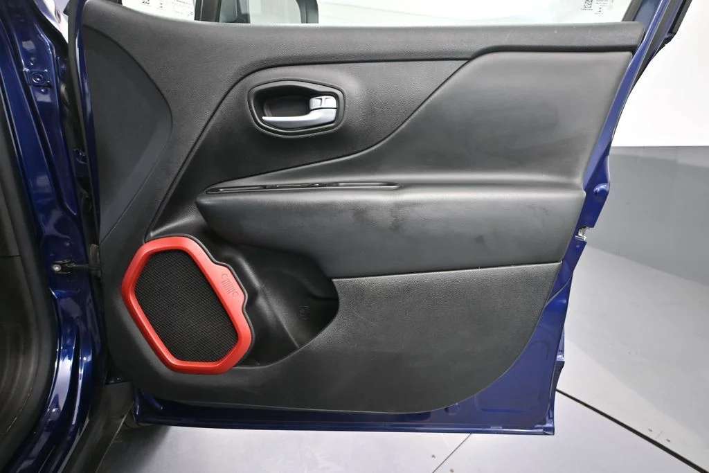 Used 2020 Blue Jeep Trailhawk image 43