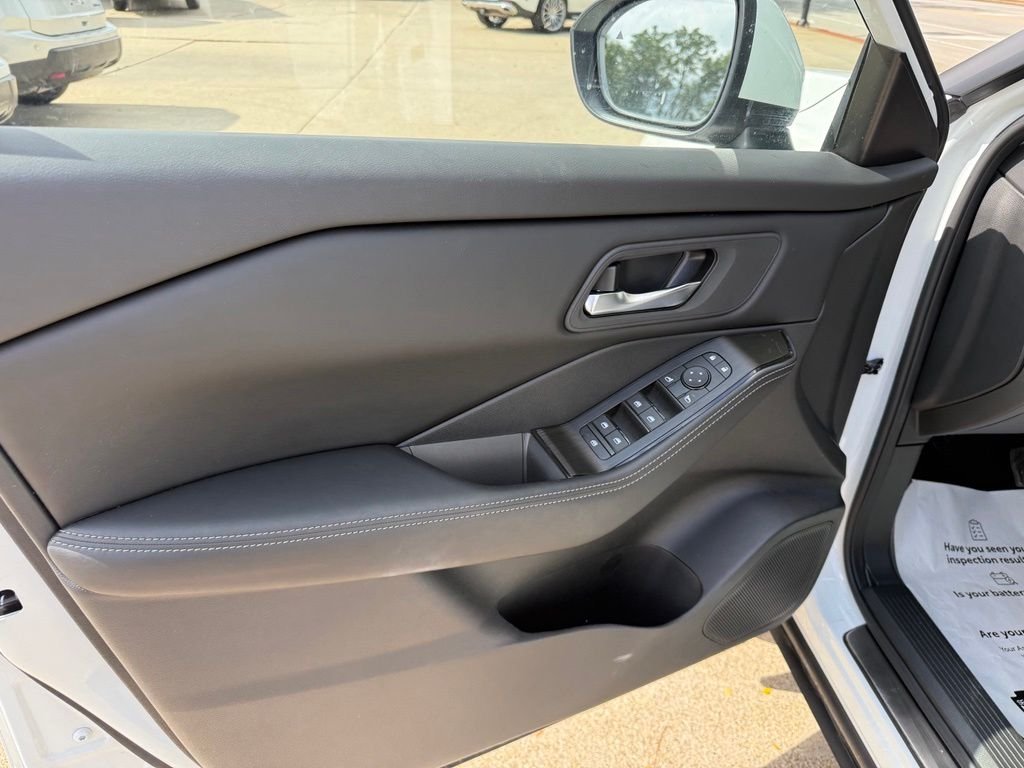 Used 2024 White Nissan SV image 12