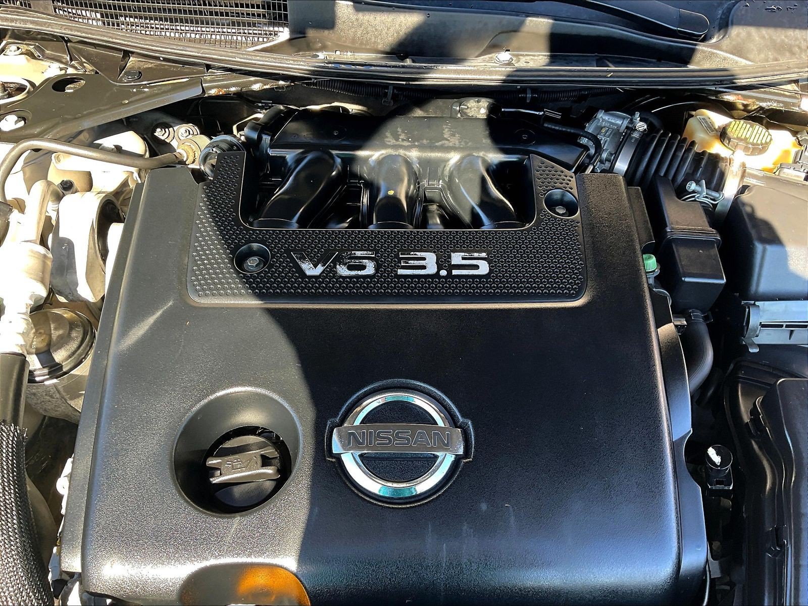 Used 2015 Beige Nissan 3.5 SL image 33