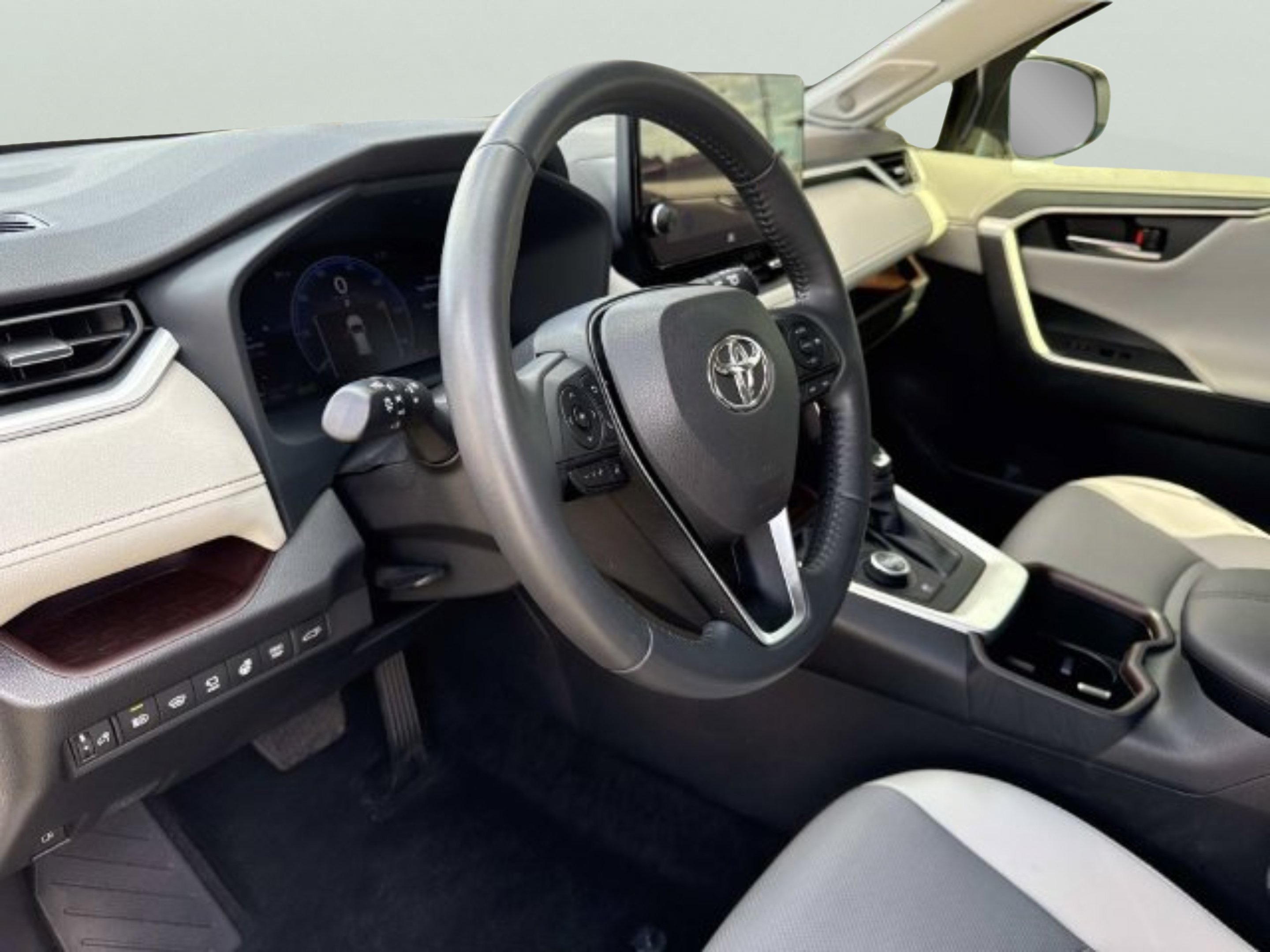 2024 Toyota RAV4 Limited - Photo 19