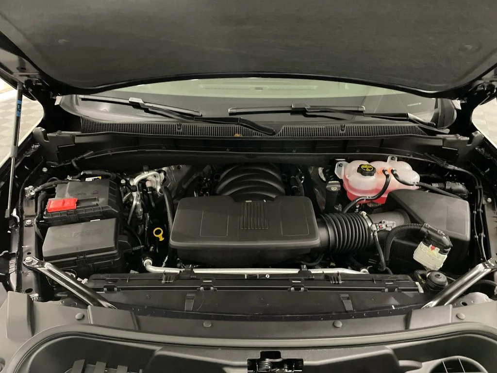 New 2026 Dark Ash Metallic Chevrolet Z71 image 31