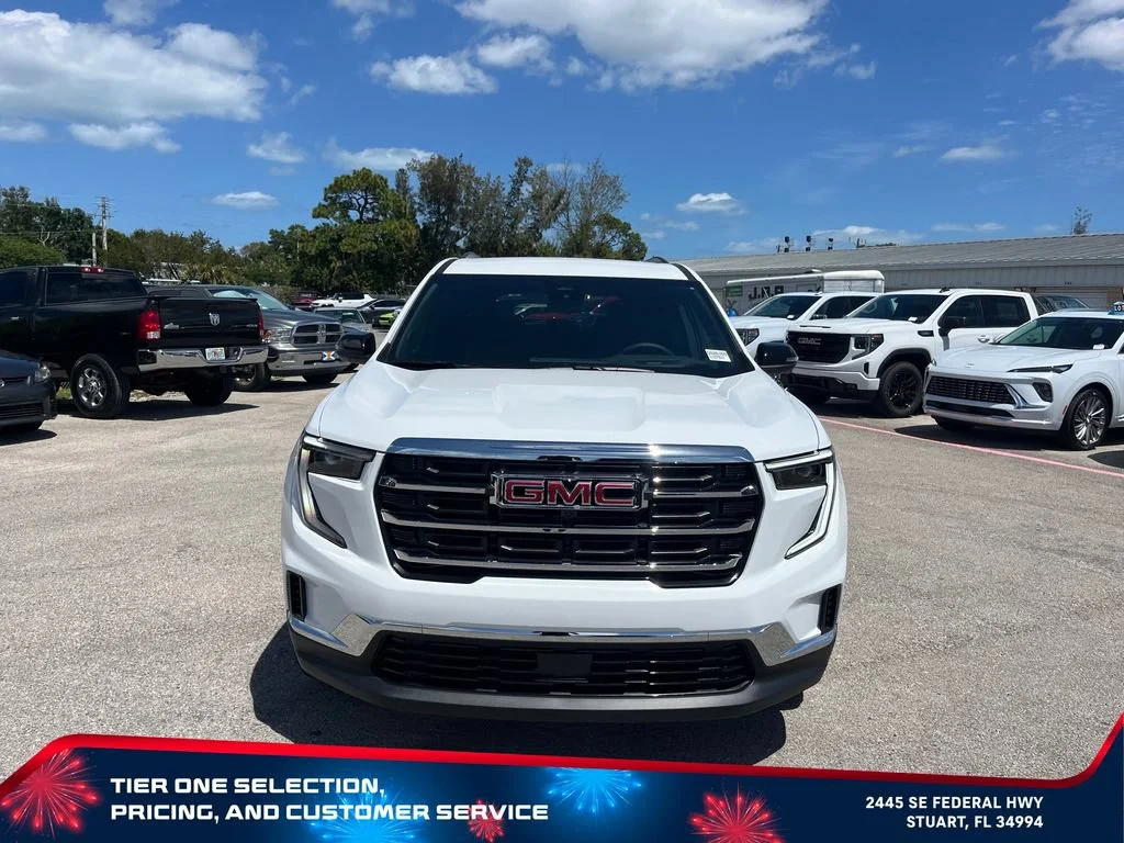 New 2026 Summit White GMC Elevation image 3