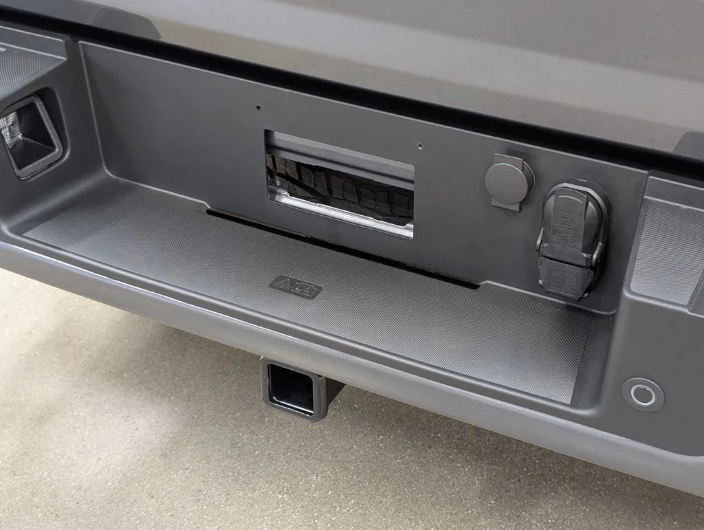 New 2026 Carbonized Gray Metallic Ford XLT image 26