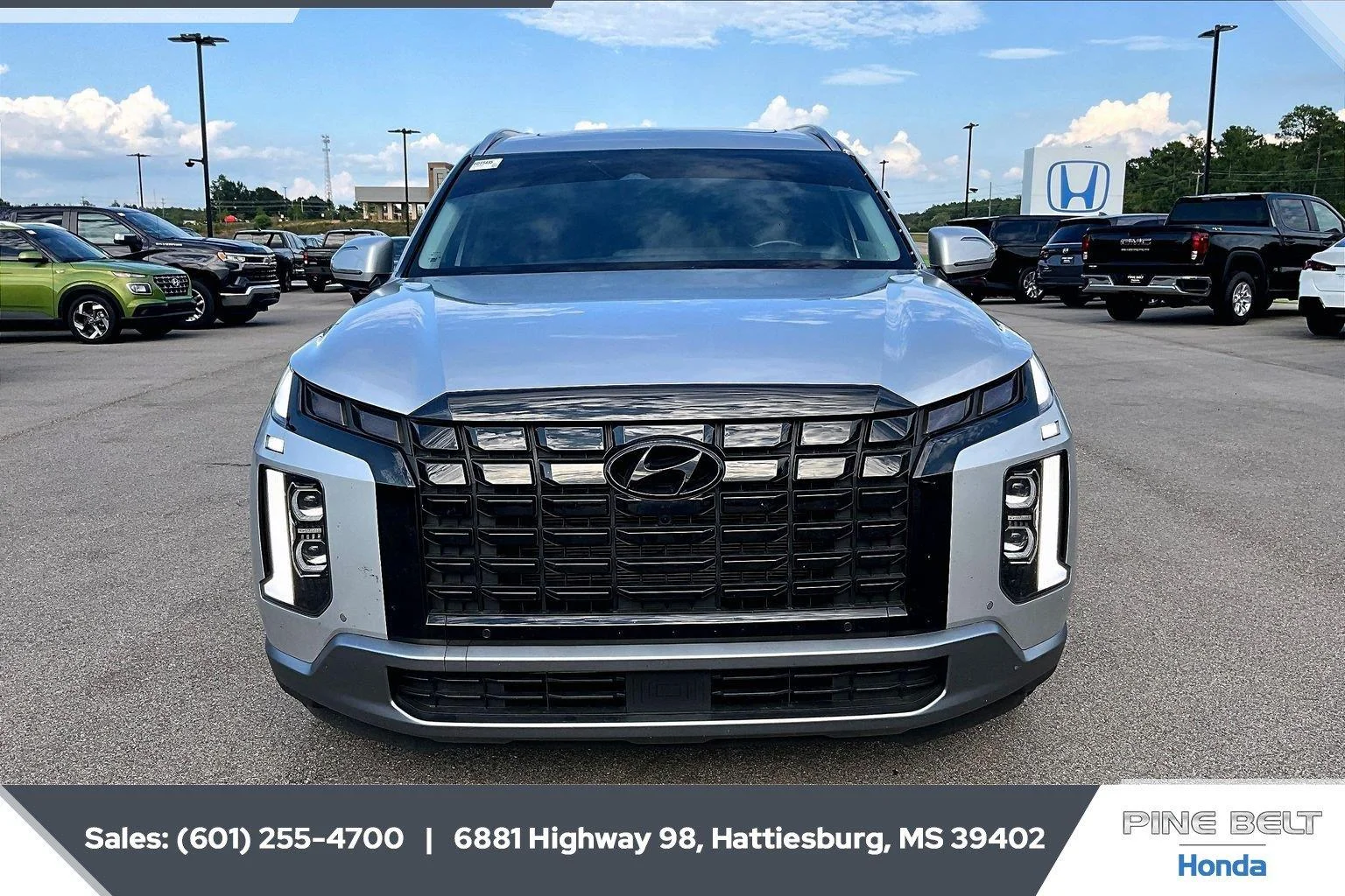 Used 2023 Typhoon Silver Hyundai SEL image 5