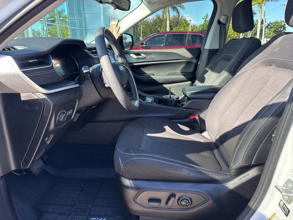 Certified Used 2023 White Jeep Laredo image 6