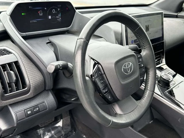 Used 2024 Silver Toyota XLE image 2