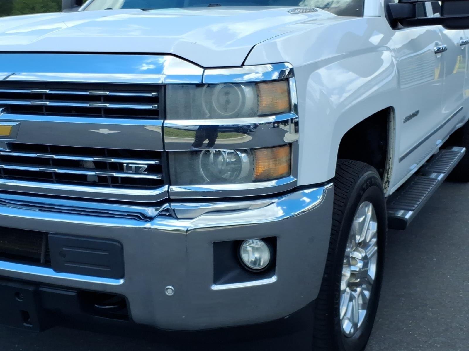 Used 2015 Summit White Chevrolet LTZ image 15