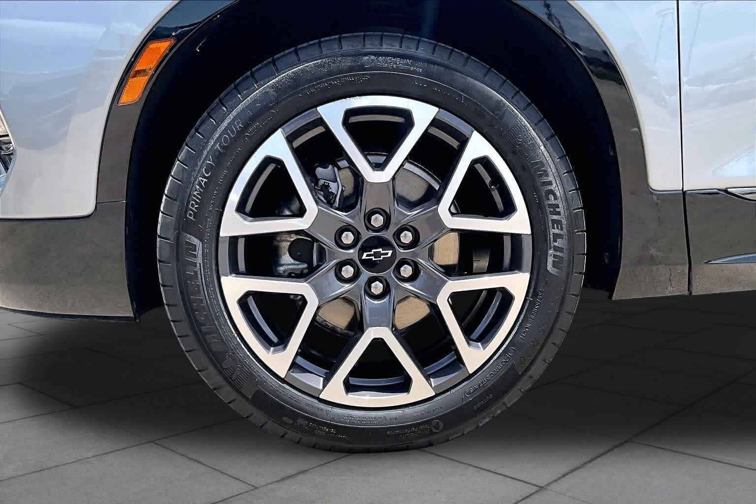 Used 2025 Sterling Gray Metallic Chevrolet RS image 11
