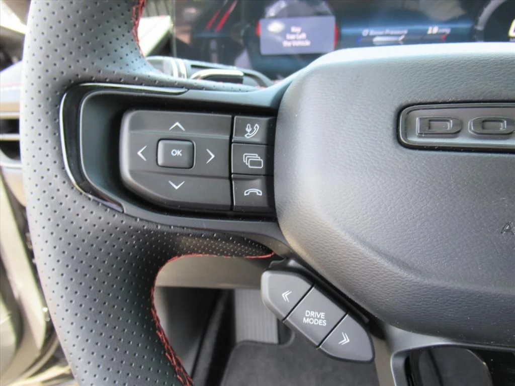 New 2026 Diamond Black Crystal Pearlcoat Dodge R/T Plus image 20
