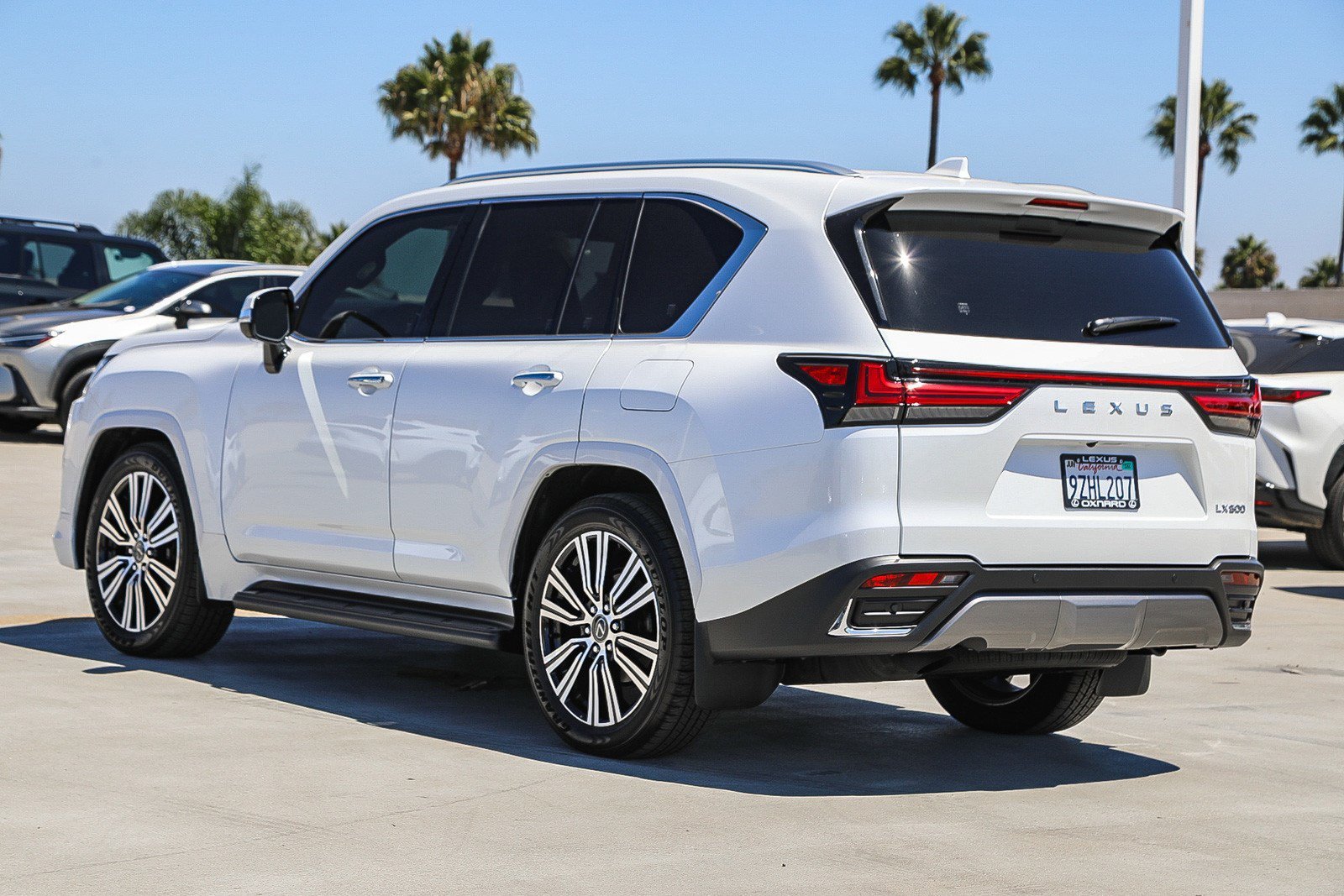 Certified Used 2026 Eminent White Pearl Lexus 600 Luxury image 4