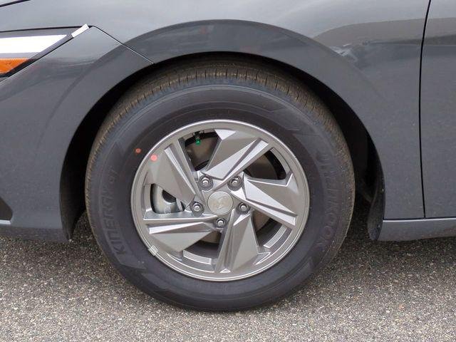 New 2026 Gray Hyundai SE image 11