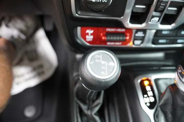 Certified Used 2025 White Jeep Rubicon image 29