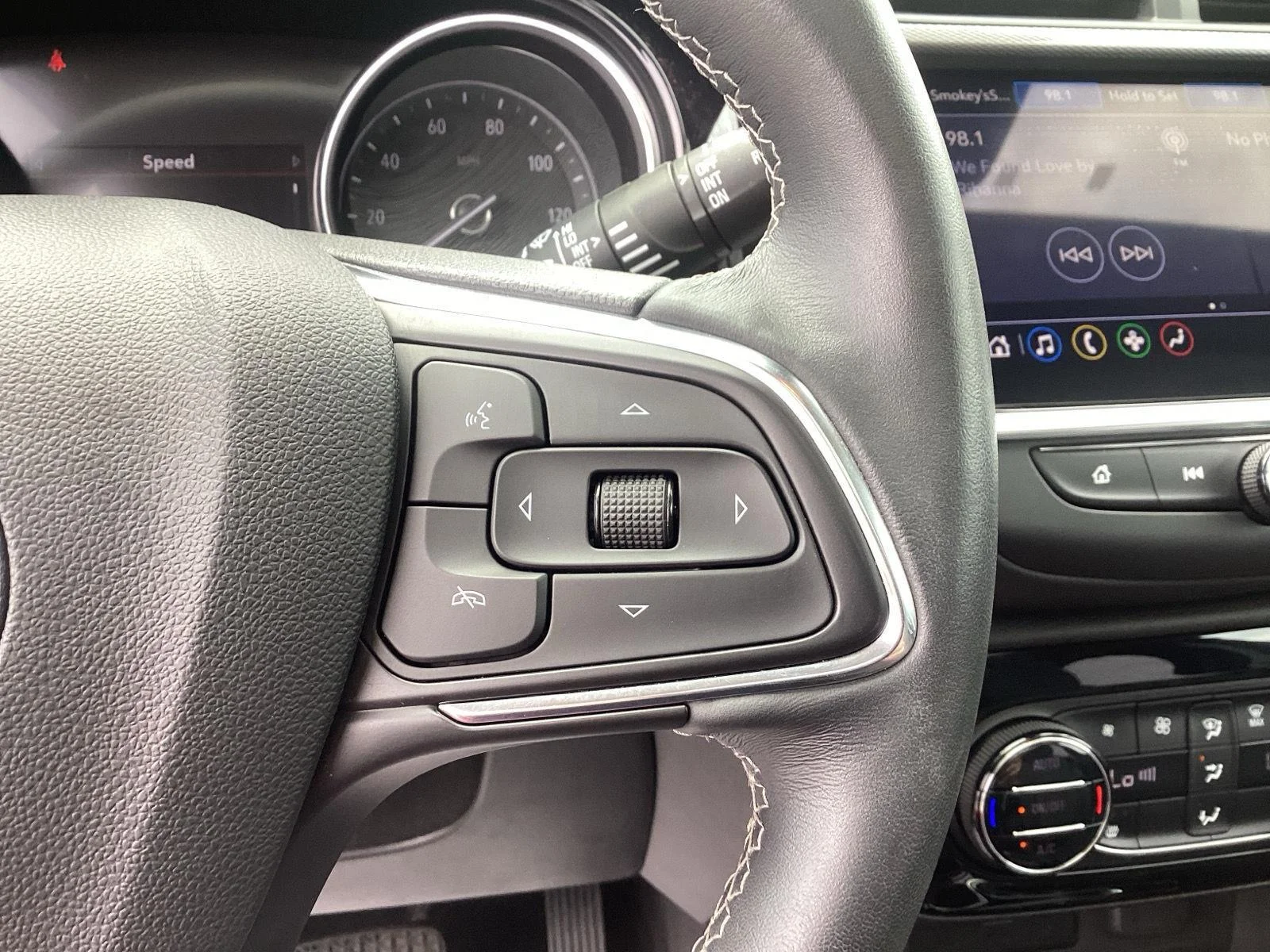 Used 2023 Cinnabar Metallic Buick Essence image 22
