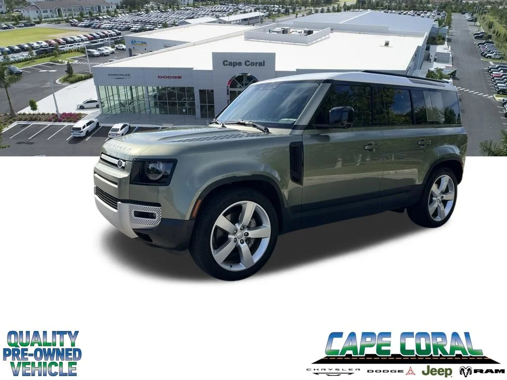 Used 2024 Green Land Rover S image 1