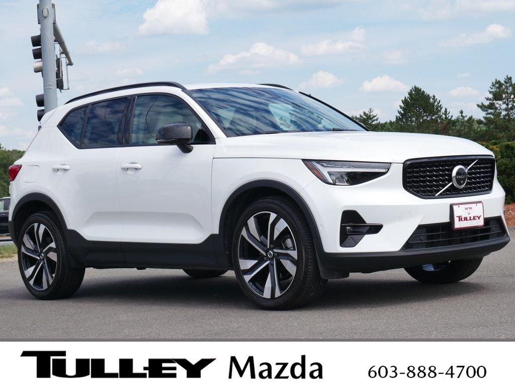 2023 Volvo XC40