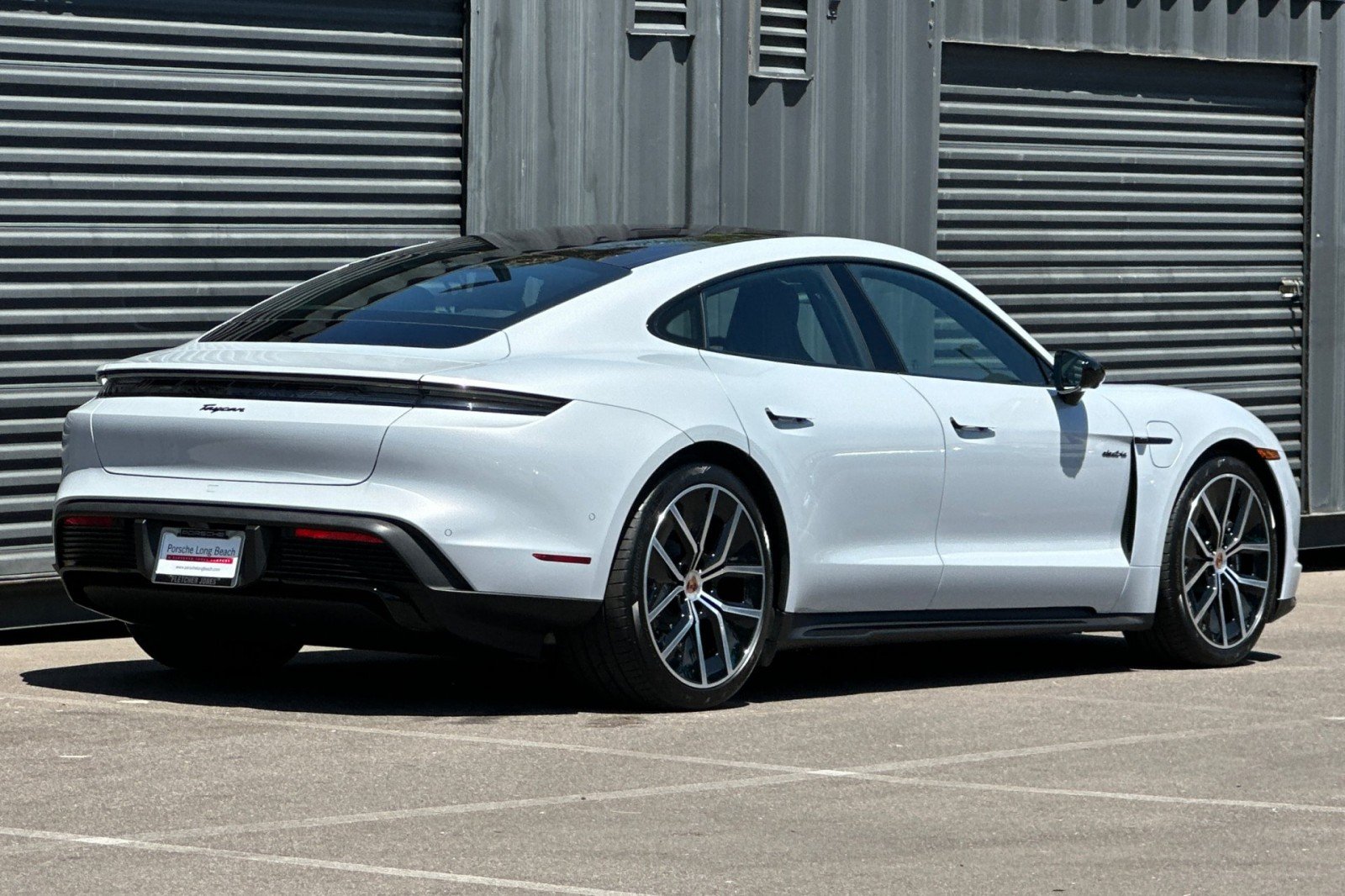 New 2026 Ice Grey Metallic Porsche Black Edition image 8