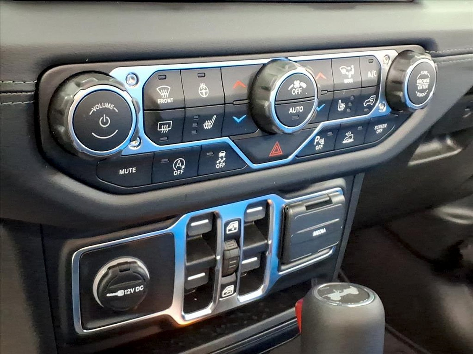 2026 Jeep Wrangler 4-Door Sahara - Photo 6
