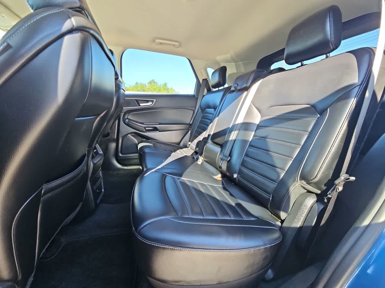 Used 2024 Atlas Blue Metallic Ford SEL image 14