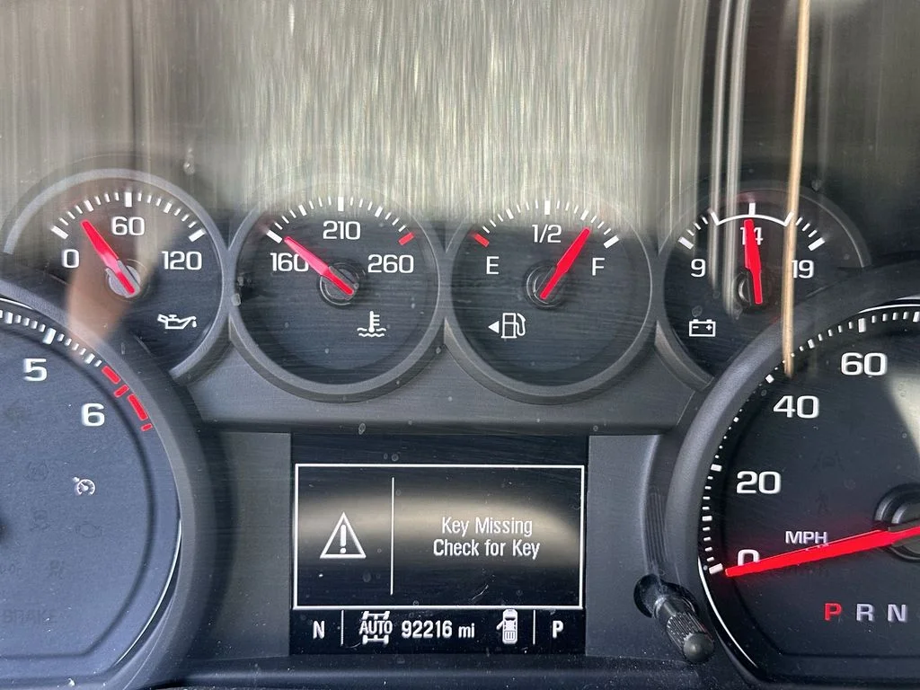 Used 2023 Cardinal Red GMC Pro image 4