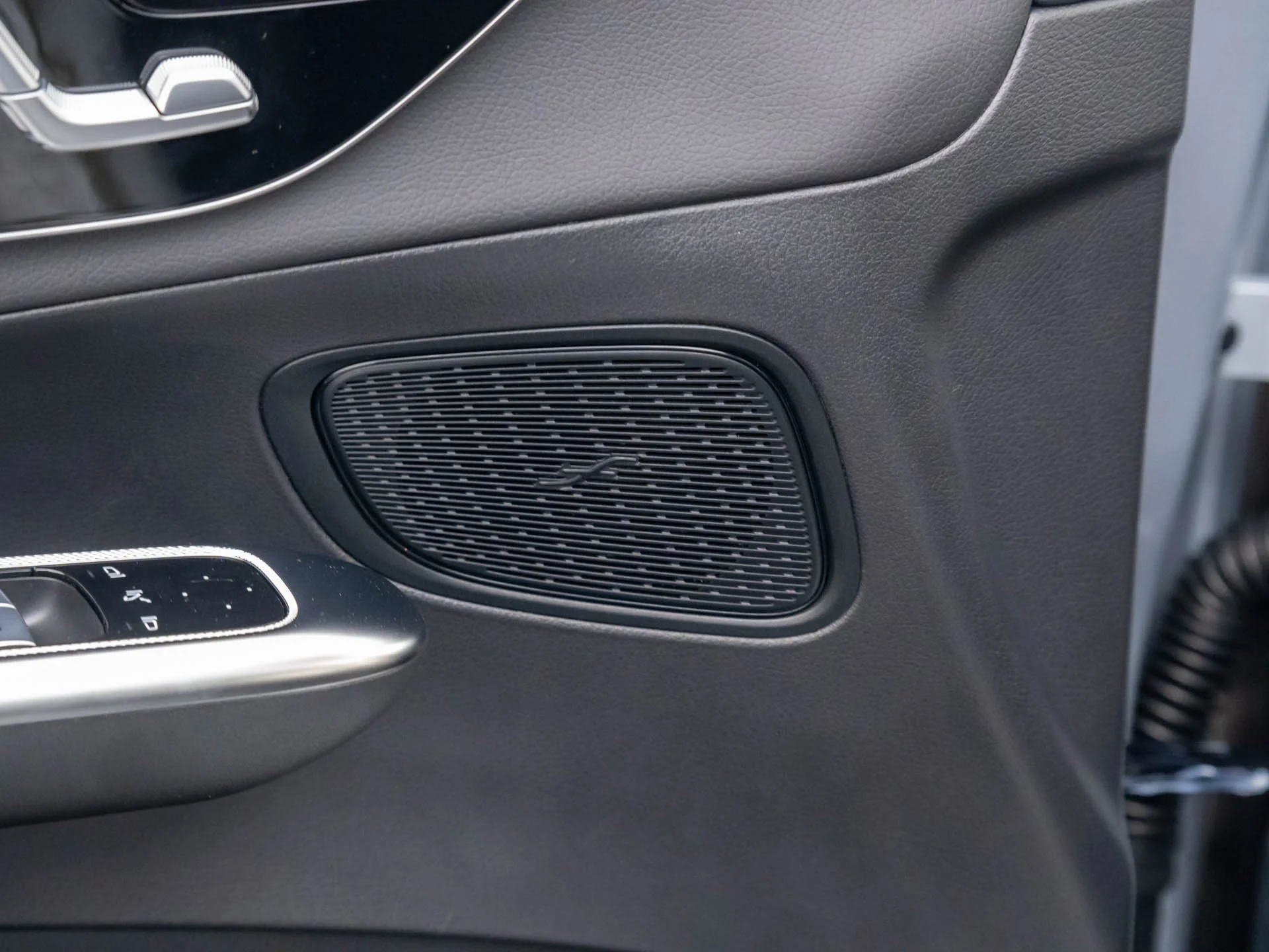 New 2026 Silver Mercedes-Benz GLC 300 image 14