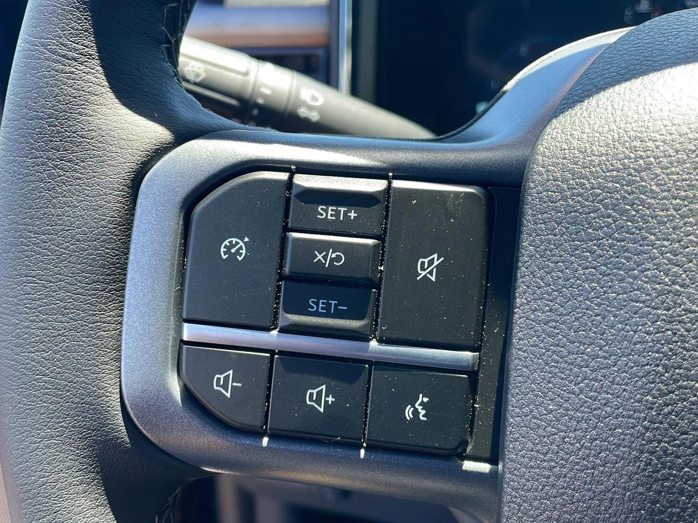 New 2026 Agate Black Metallic Ford LARIAT image 18