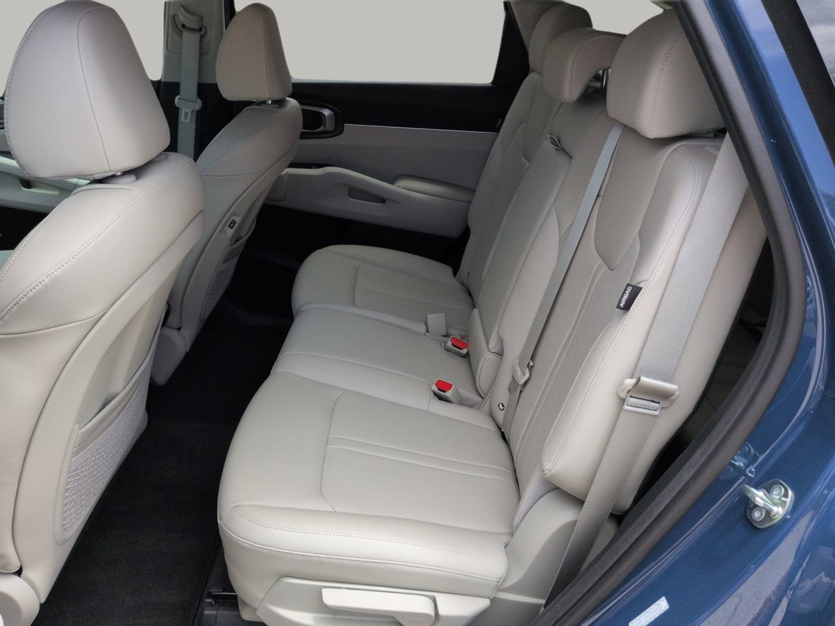 Certified Used 2025 Midnight Lake Blue Kia S image 19