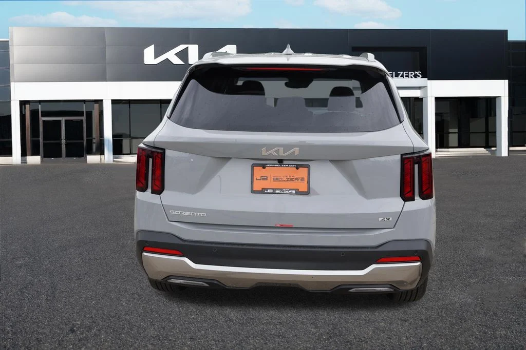 New 2026 Wolf Gray Kia S image 4