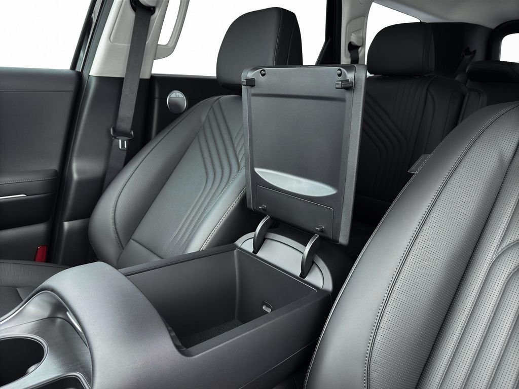New 2026 Gray Hyundai SEL image 13