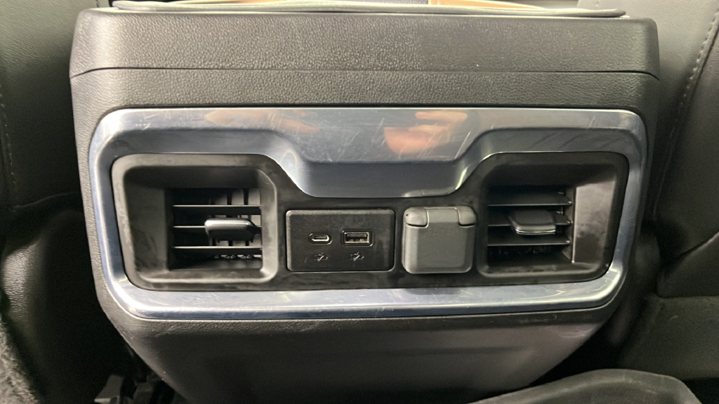 Used 2022 Beige Chevrolet High Country image 35