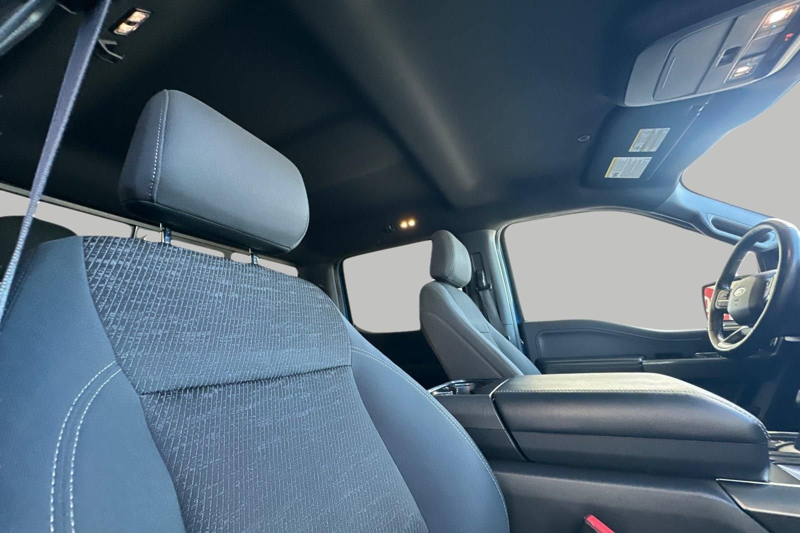 Used 2022 Blue Ford XLT image 16