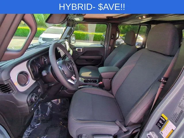 Used 2025 Gray Jeep Sahara 4xe image 14