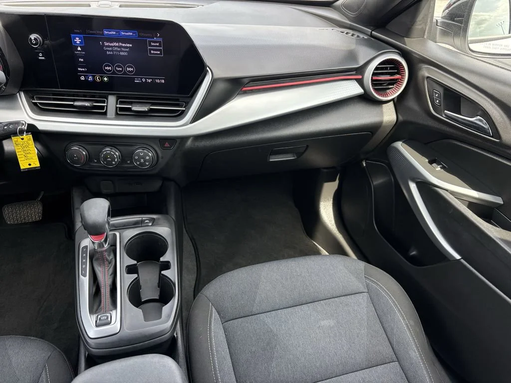 Used 2024 Summit White Chevrolet 1RS image 32