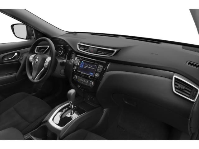 Used 2015 Cayenne Red Nissan SV image 22