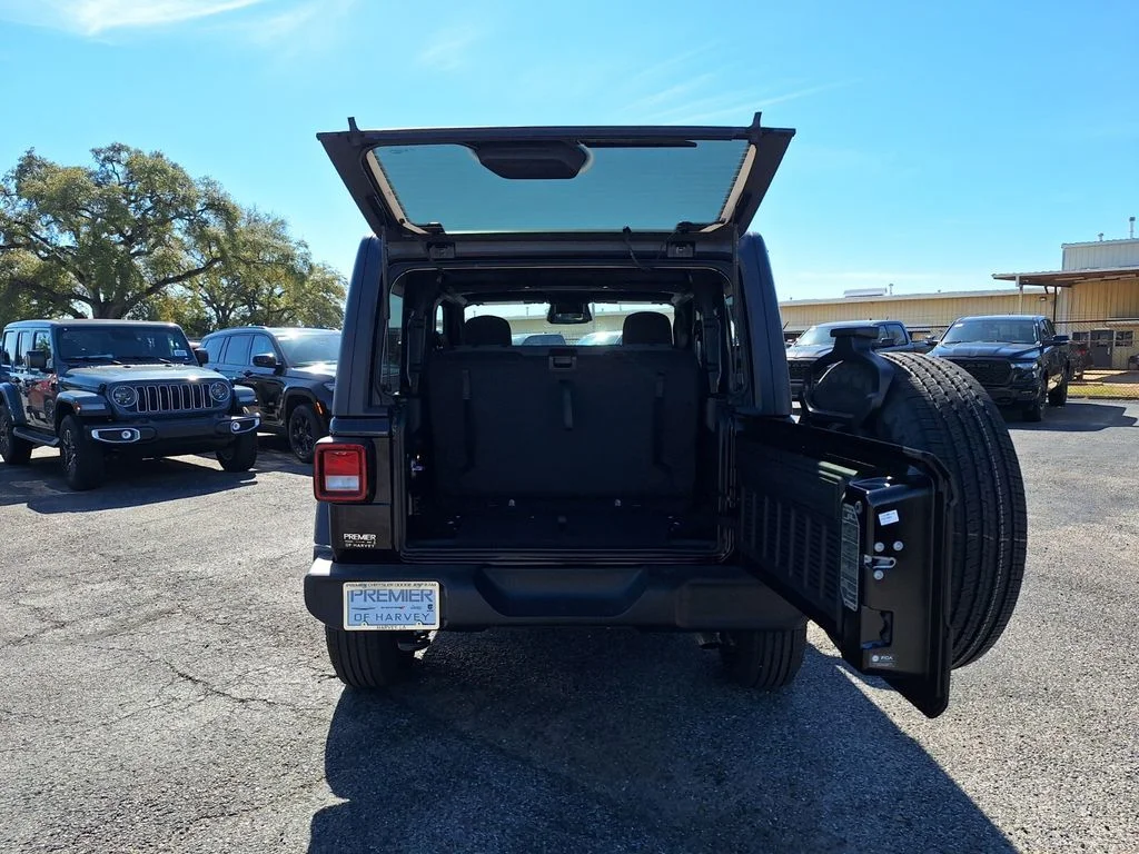 New 2026 Black Clear-Coat Exterior Paint Jeep Sport S image 23